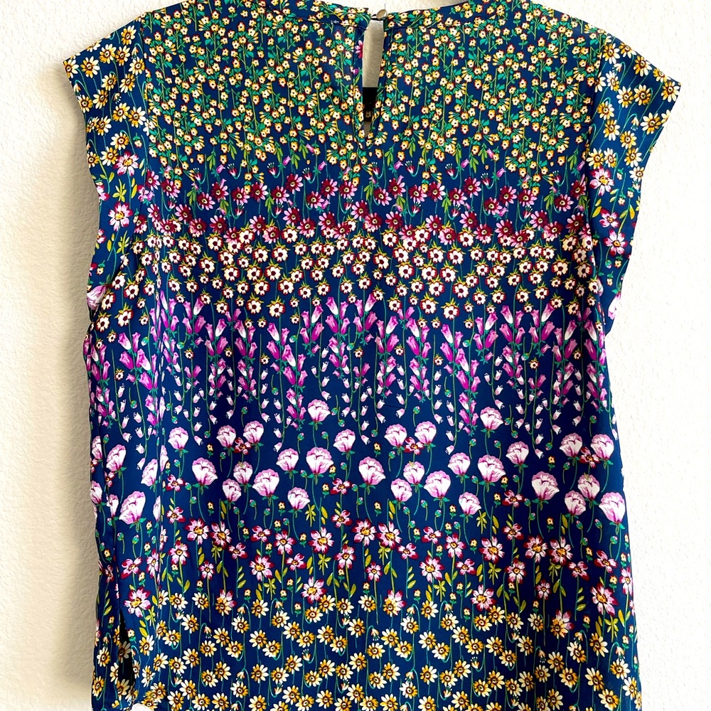 Floral pattern top - Picture 4 of 4
